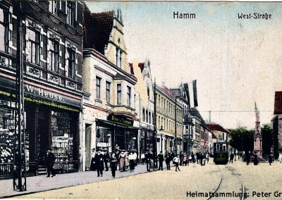 Hamm-Mitte / Weststraße / 1921 / Links Haushaltswaren W. Heuse und Druckerei und Buchhandlung Breer & Thiemann